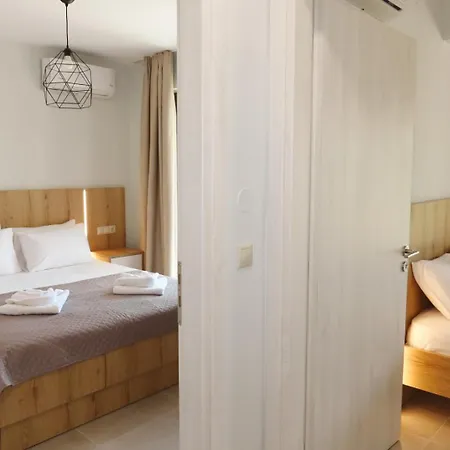 S & E Apartment