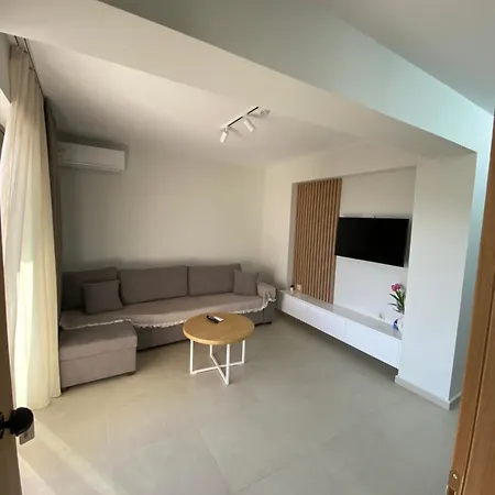 S & E Apartment Lefkáda