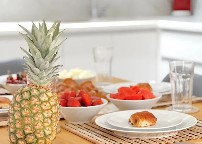 S & E * Λευκάδα